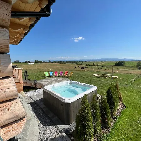 Holiday home Z Jablonki Z Jacuzzi